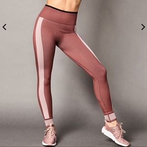 NWOT Fabletics High-Waisted Seamless Legging